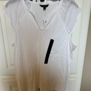 Banana Republic White Cap Sleeve top